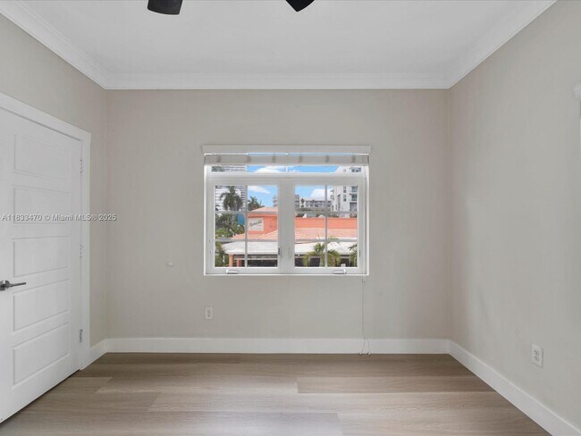 Building Photo - 2431 Biscayne Blvd