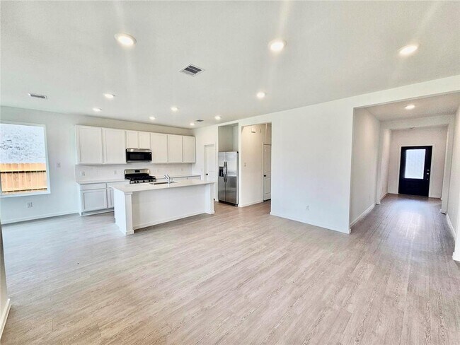 Building Photo - 26415 Virginia Wild Rye Ln