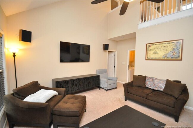 Building Photo - 5633 Yates Garden Ln