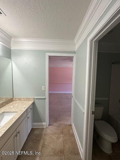 Building Photo - 738 W Kings College Dr