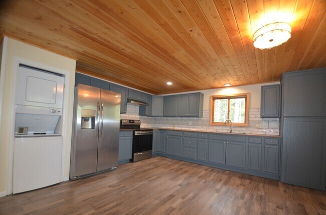 Primary Photo - Cabin in the woods! 45 Minutes to Breck!