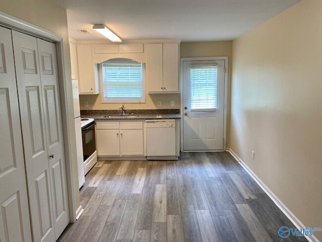 Building Photo - 115 Ryland Ridge Cir