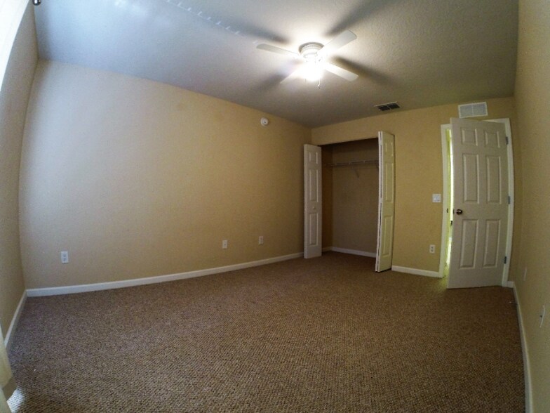 Building Photo - 4525 SW 52nd Cir