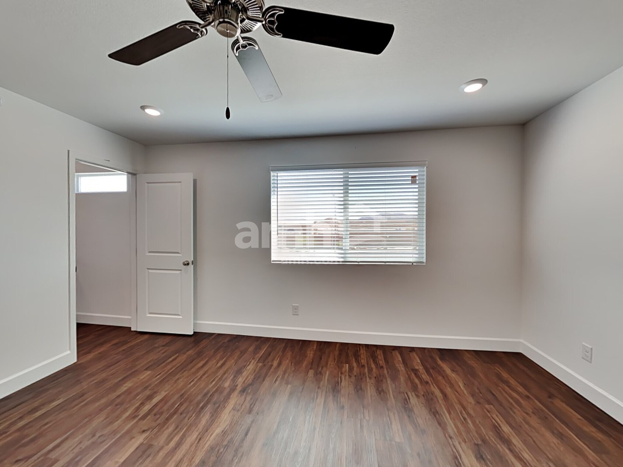 Building Photo - 8811 Tiger Tooth Ave