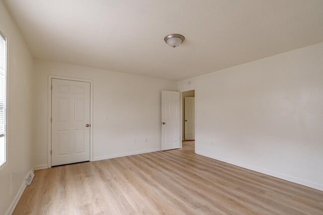 Building Photo - 311 Atcher St