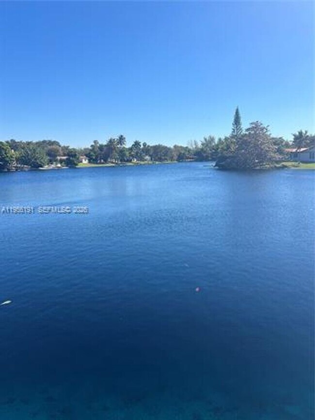 Building Photo - 6484 Miami Lakes Dr