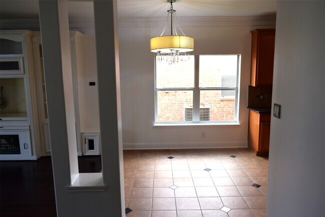 Building Photo - 4911 Dwarf Honeysuckle Ct