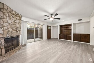 Building Photo - Spacious 2 Bedroom 2 Bathroom 3 Story Cond...