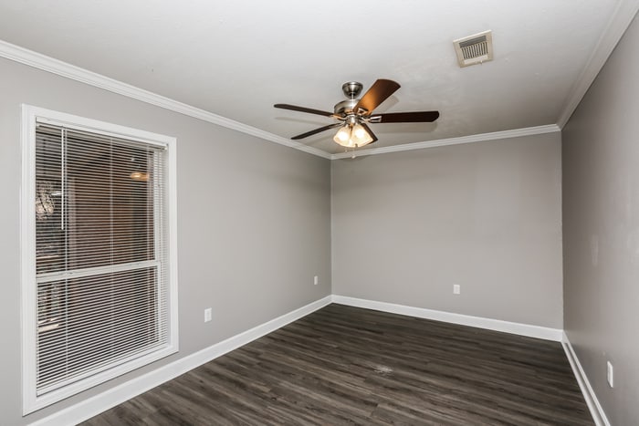 Building Photo - 224 Sylvan Dr