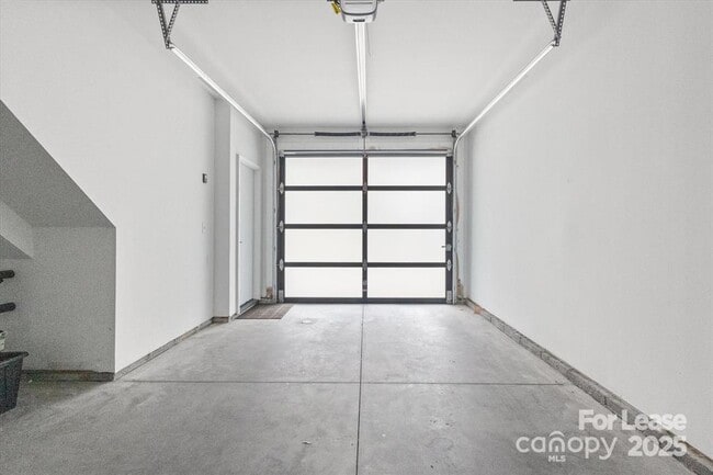 Building Photo - 1212 Minter Pl