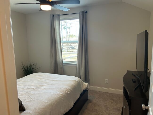 Building Photo - 1390 Cobbler Ct