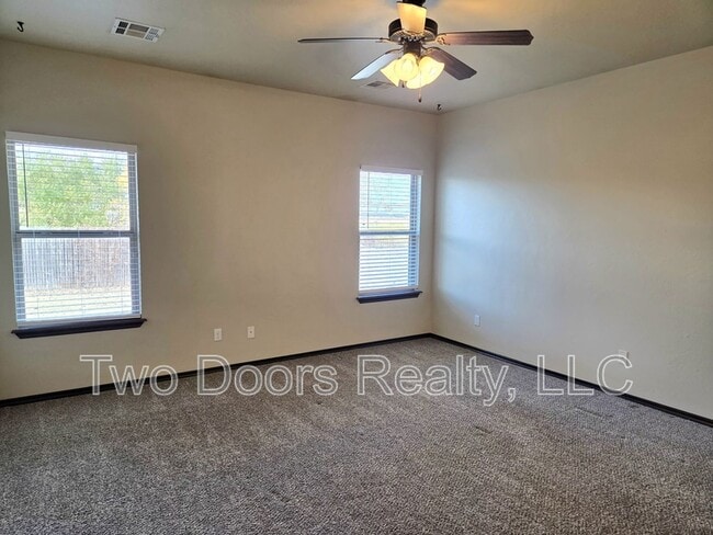 Building Photo - 19217 Grassmere Way