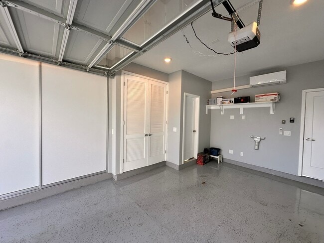 Building Photo - Modern ADU - Riverside, CA 92506