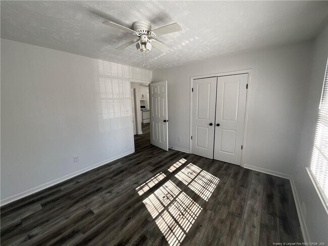 Building Photo - 205 Jasper St