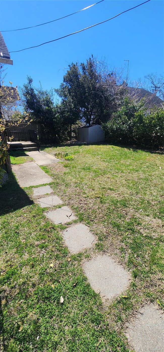 Building Photo - 231 West Ave