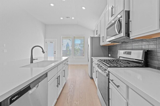 Building Photo - 8504 McKamy Dr