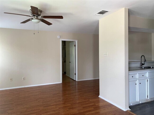 Building Photo - 10616 Mellow Meadow Dr
