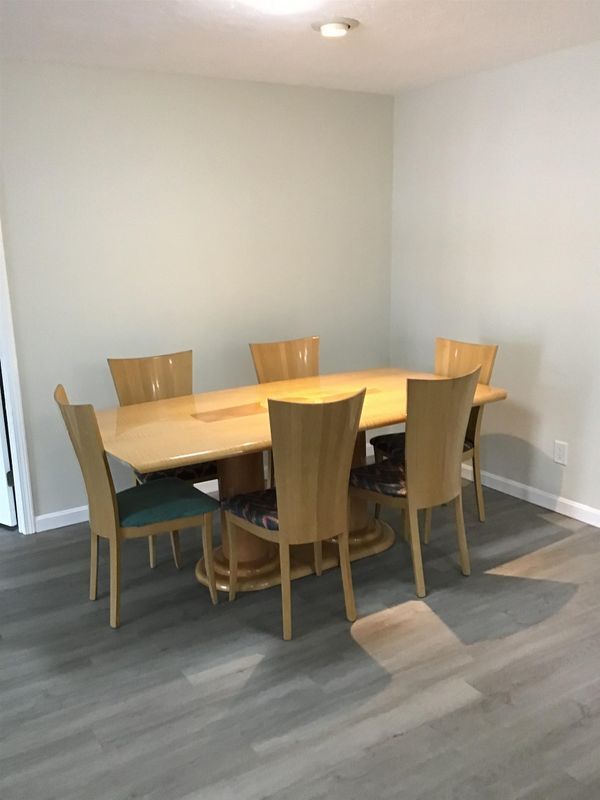 Building Photo - 210 Brook Village Rd