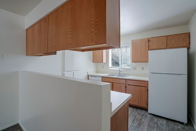 Building Photo - 875 Gail Gardner Way