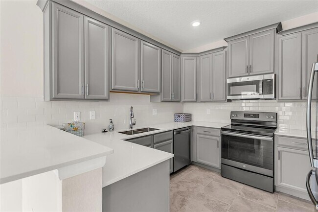 Building Photo - 1000 Blackwolf Run Rd