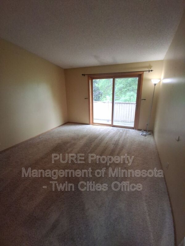 Building Photo - 3327 Arcade St S