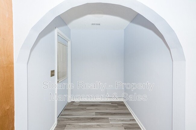 Building Photo - 176 Foxborough Rd