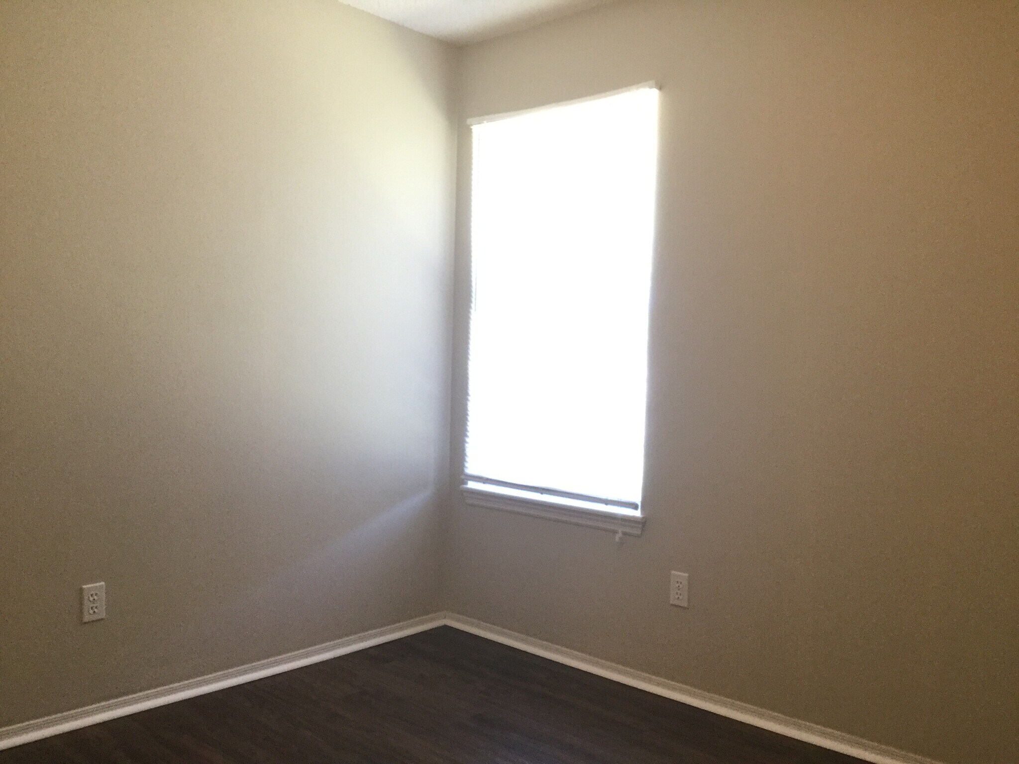 Building Photo - 541 Coventry Ct