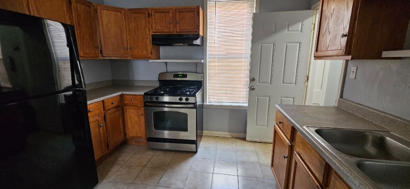 Building Photo - 3418 W Armitage Ave