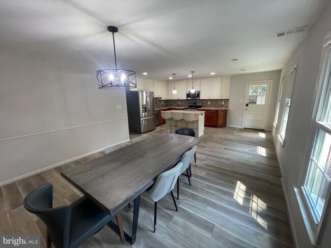 Building Photo - 9609 Barkston Ct