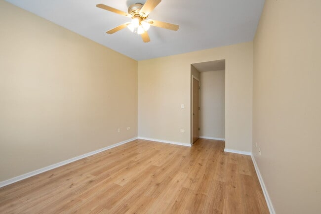 Building Photo - 1808 S Michigan Ave