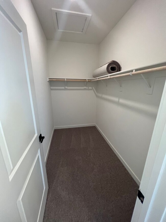 Building Photo - Single Family Natomas