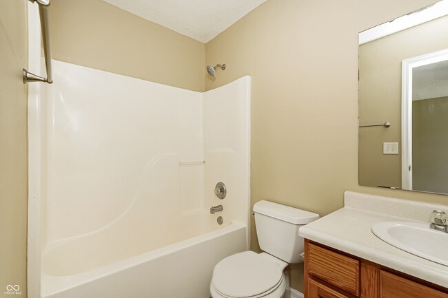 Building Photo - 5620 Sweet River Dr