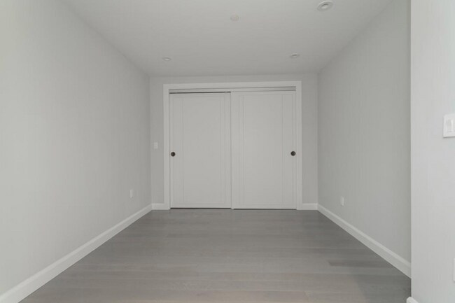 Building Photo - 140 Shawmut Ave