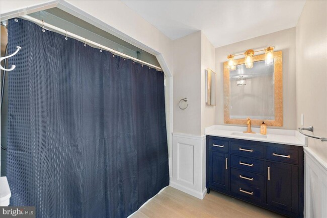 Building Photo - 4527 Sawgrass Ct