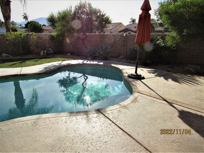 Building Photo - 82487 Bogart Dr