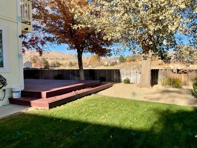 Building Photo - Beautiful- 4 Bedroom, 3 Bath, 3 Car Garage, NW Reno!