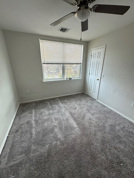 Building Photo - 505 Delmar Ave