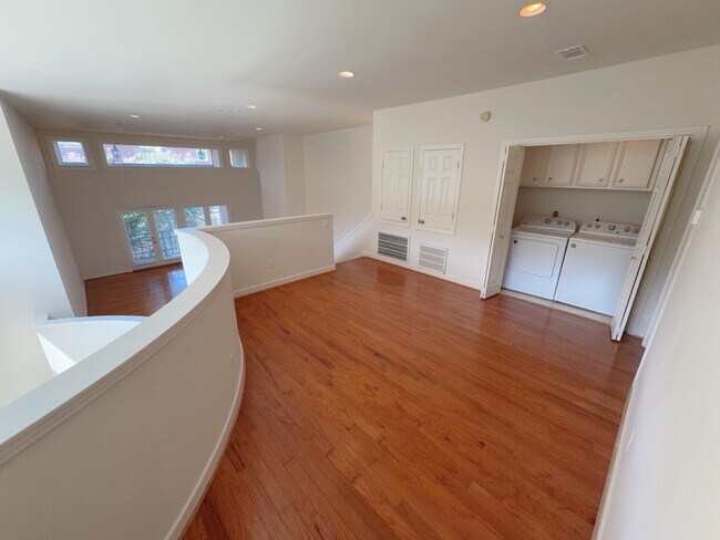 Building Photo - 11840 Taylorcrest Rd