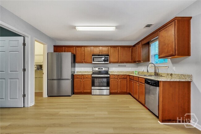 Building Photo - 50 Lake Shore Blvd