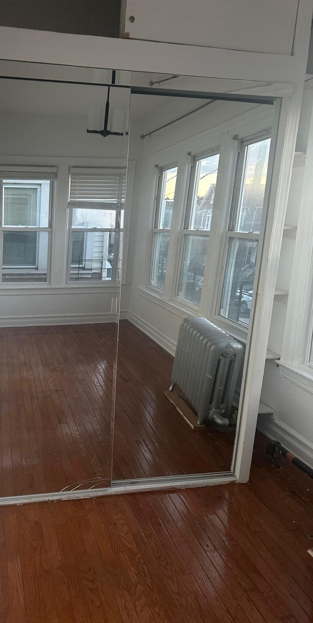 Sunroom - 157 E 40th St