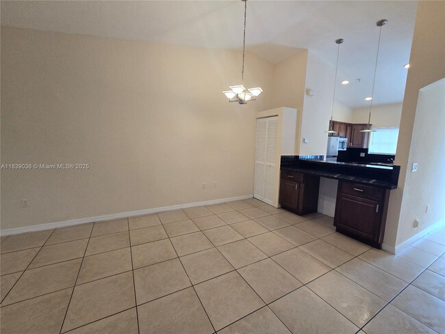 Building Photo - 3906 SW 48th Ave