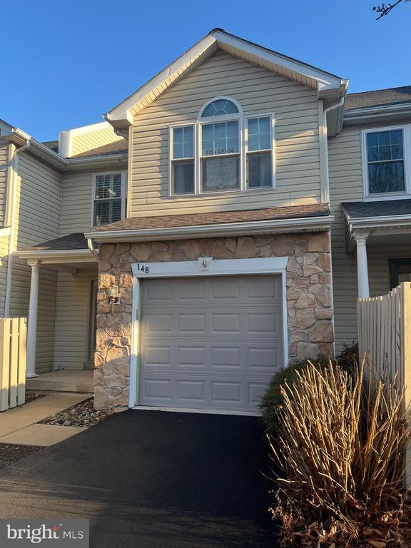 Building Photo - 148 Galway Cir