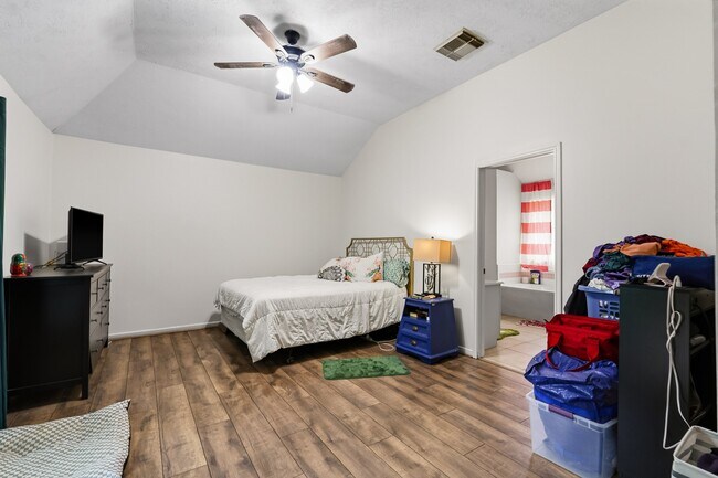 Building Photo - 3710 S Barnett Way