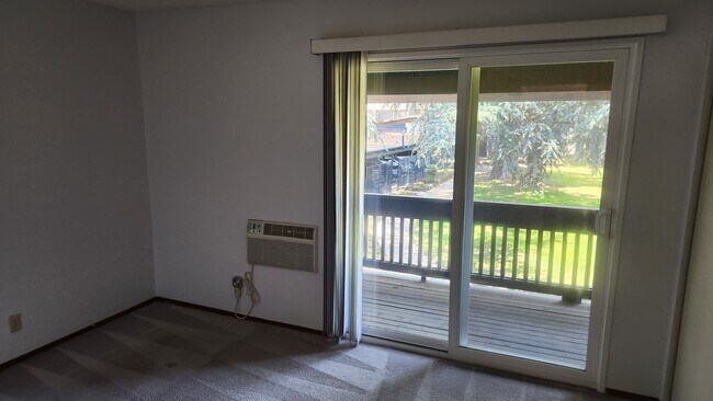 Building Photo - 1001 Murrieta Blvd