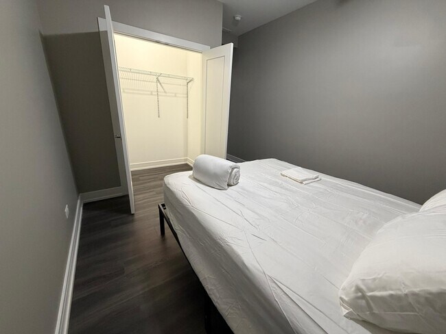 Building Photo - 1734 W Cullerton St