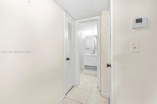 Building Photo - 9107 SW 137th Ter