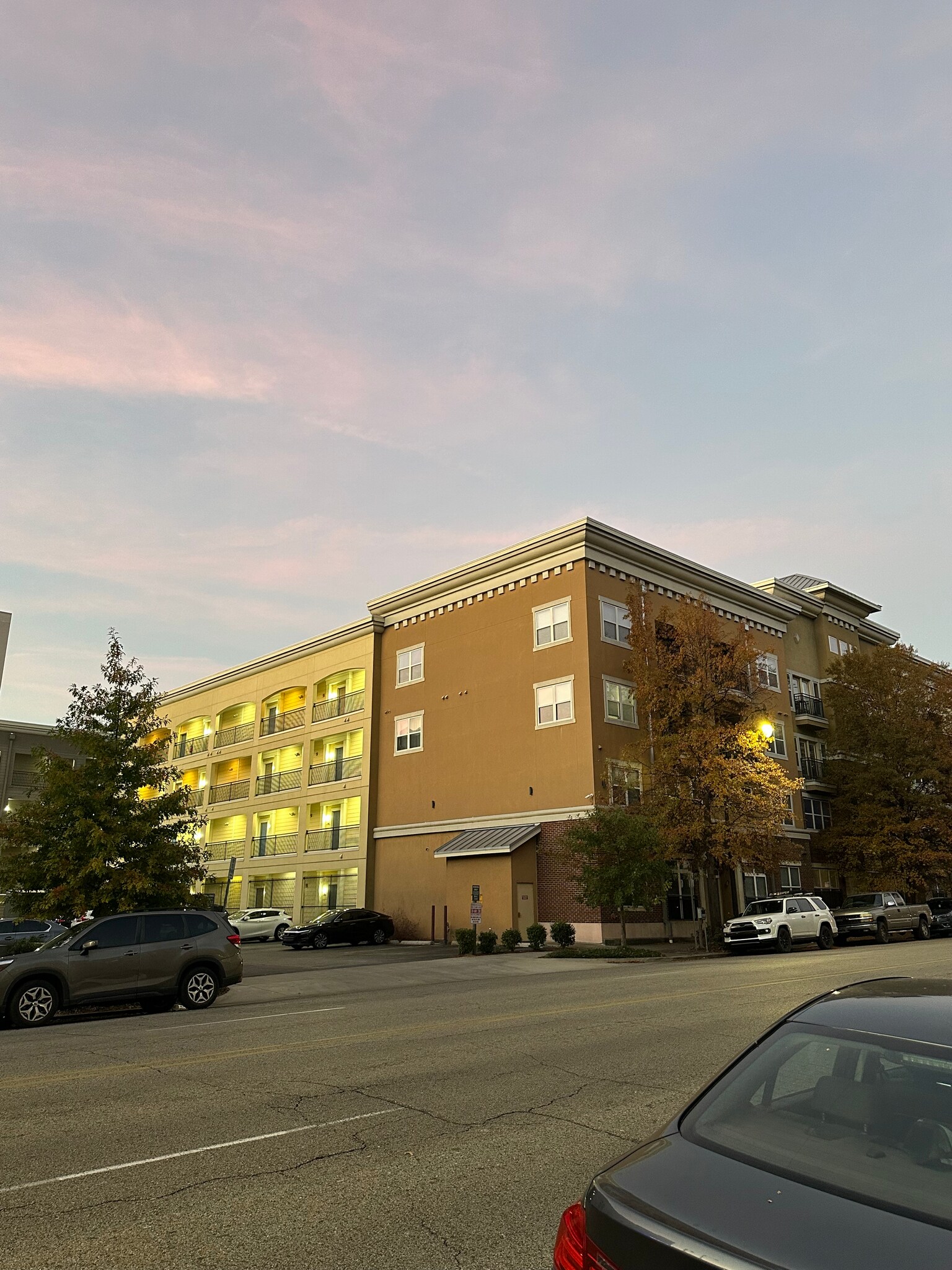 Building Photo - 2020 5th Ave S