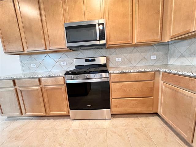 Building Photo - 1809 Briar Rose Dr
