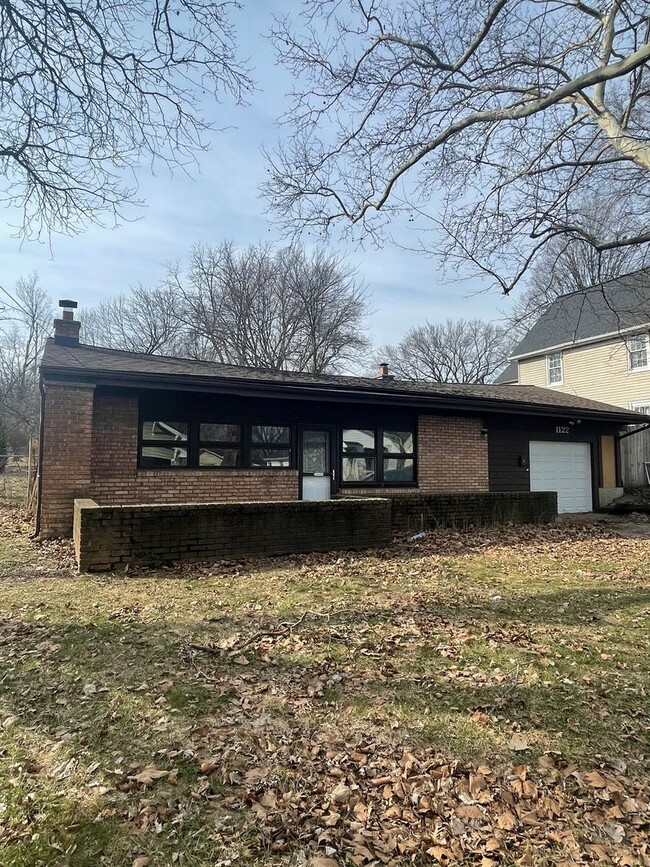 Primary Photo - Two Bedroom Home in Kalamazoo