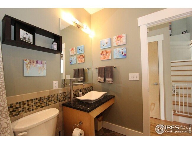 Building Photo - 5 Bed 3 Bath Home in South Boulder